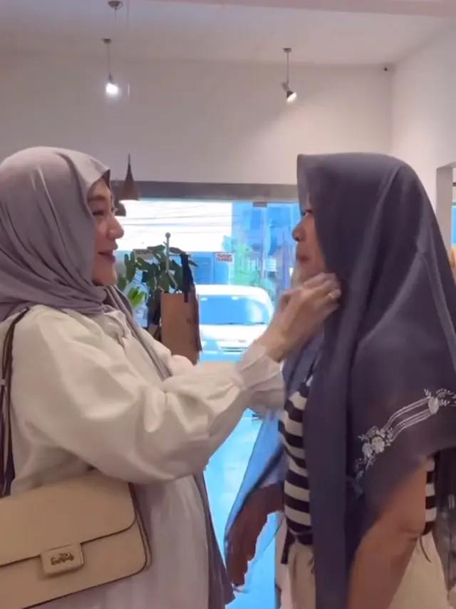 Larissa Chou dan Ibunya