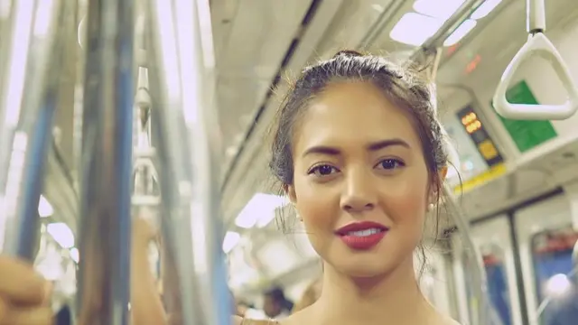 [Bintang] Punya Kulit Sawo Matang, Intip 5 Makeup Seleb Paling Kece