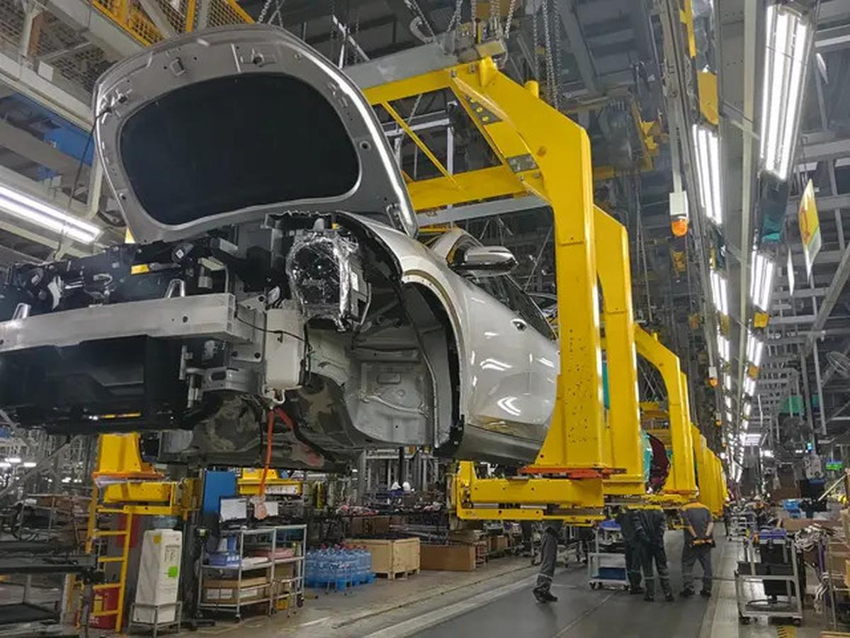 Ekspansi ke Surabaya dan Makassar, Taksi Listrik Vietnam Siap Mengaspal di Kota Lain