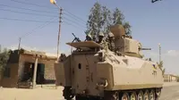 Tentara Mesir bersiaga di Sinai. (BBC)