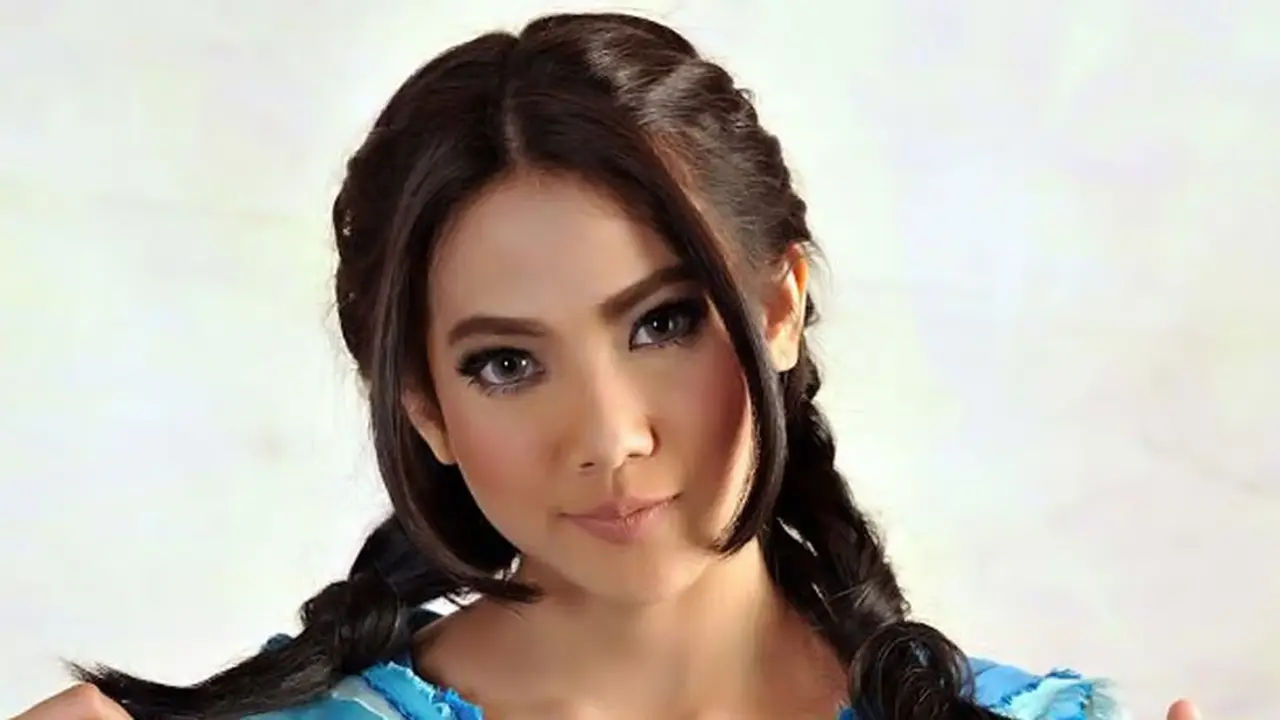 Risky Dilaga ngefans dengan artis Bollywood (Liputan6.com/Panji Diksana)
