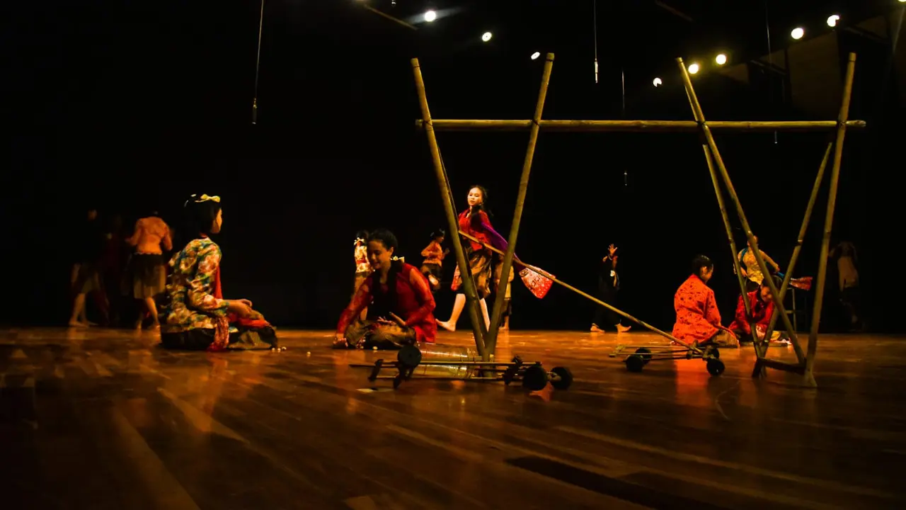 Festival Permainan Rakyat Jawa Barat di Taman Budaya Jabar