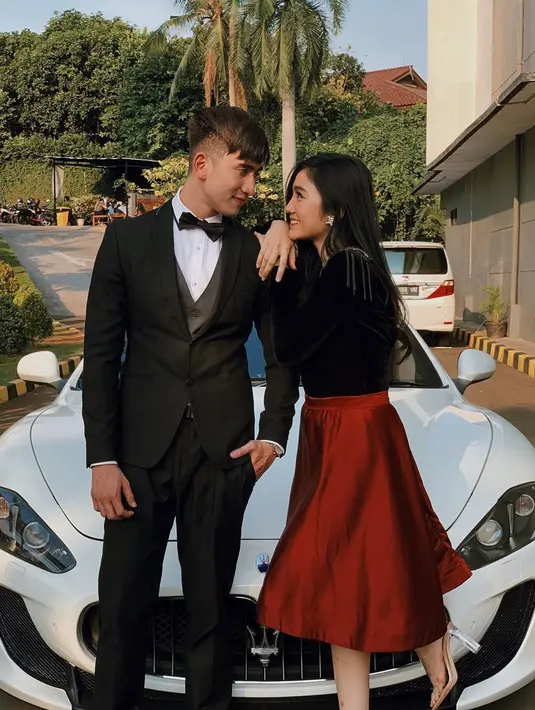 Melihat keduanya yang memang dekat di sinetron tersebut, tak jarang  yang mengatakan kalau keduanya memang memiliki hubungan spesial. Mendengar kabar tersebut, keduanya pun buka suara. (Instagram/febbyrastanty)