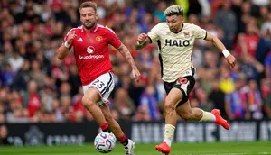 MU Menang Telak atas Ipswich, Fans Malah Desak INEOS Jual Luke Shaw