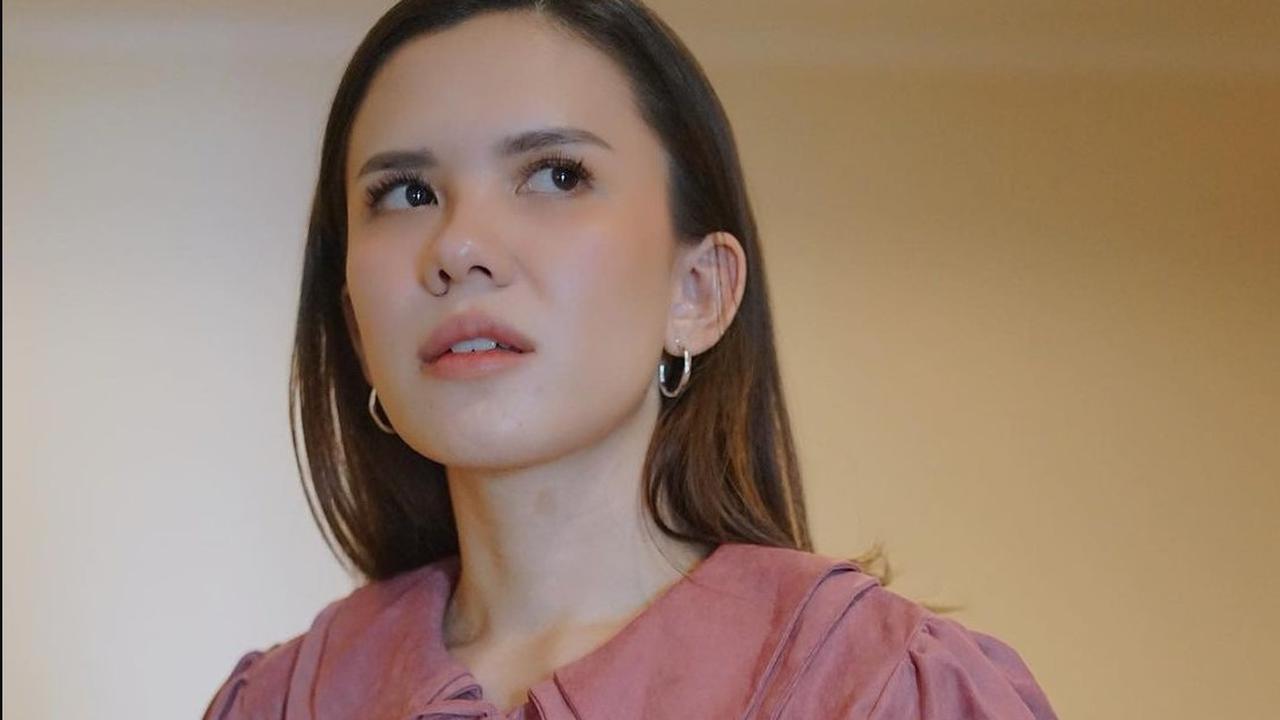 Michelle Joan (https://www.instagram.com/p/CbwtIRSr8w4/)