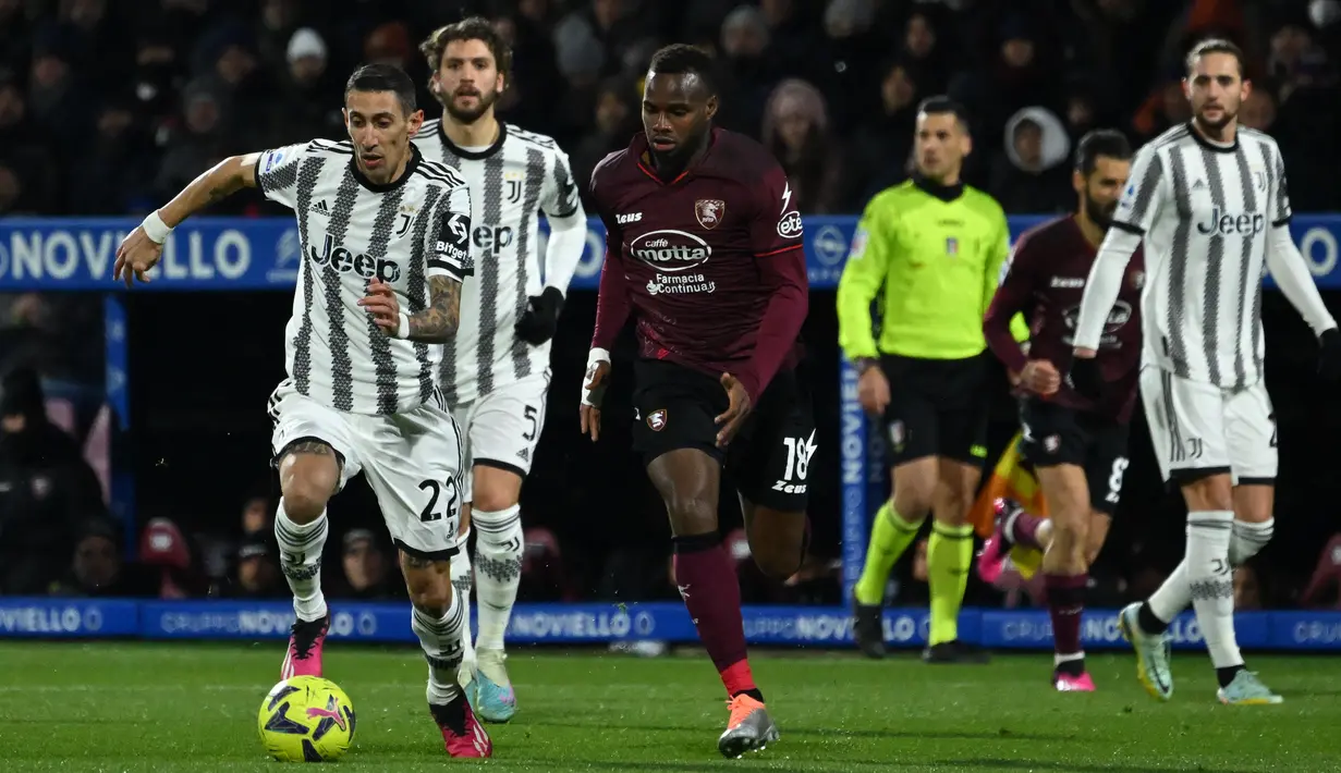 Berkat hasil ini, Juventus kini mengoleksi poin 46 dan tertahan di peringkat dua klasemen, menjaga jarak dua angka dari Inter Milan di puncak. (Andreas SOLARO / AFP)