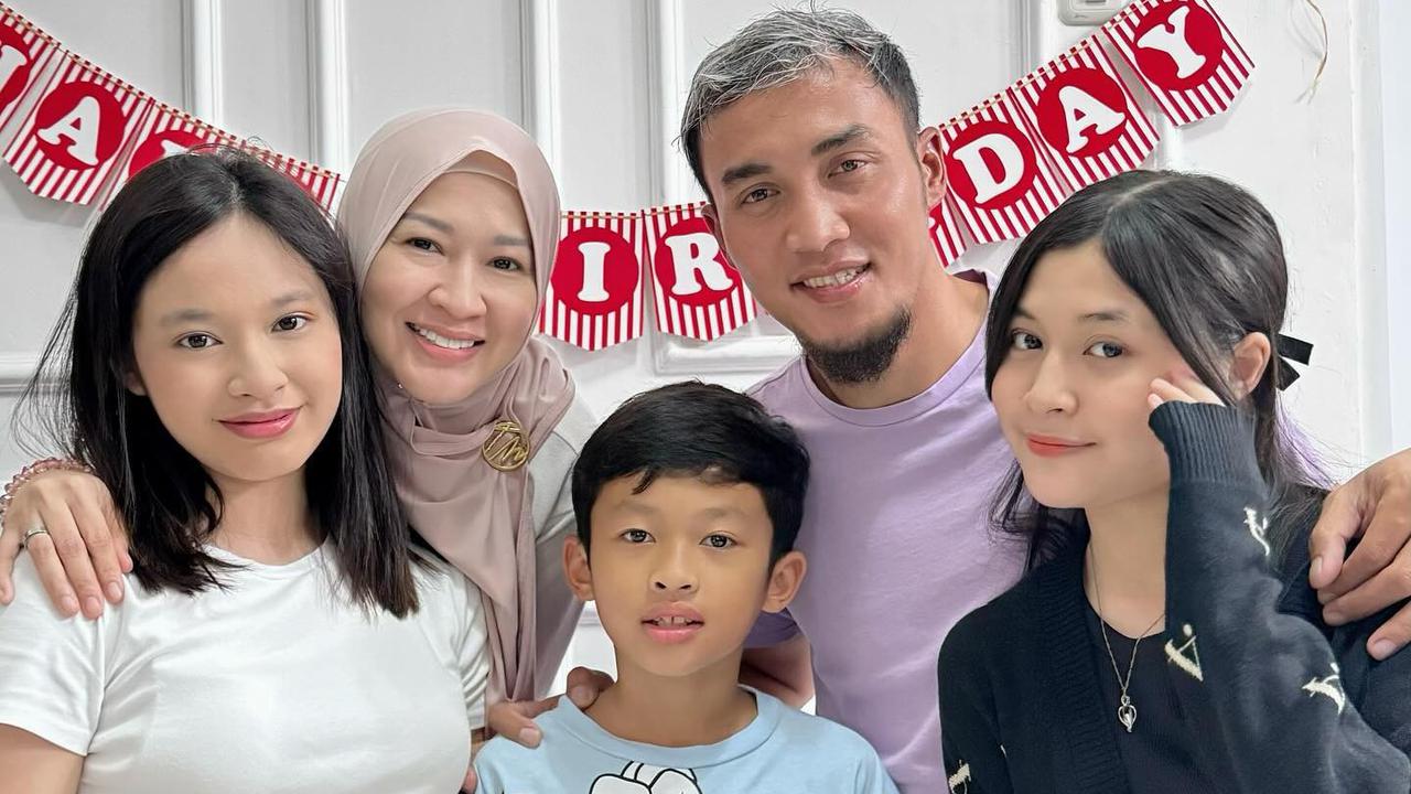 Tampil Kompak, Ini 7 Potret Okie Agustina dan Gunawan Dwi Cahyo Rayakan Ultah Anak