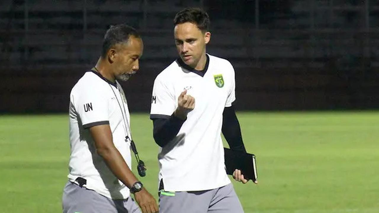 Persebaya Tunjuk Uston Nawawi di 2 Laga Terakhir BRI Liga 1, Gantikan Paul Munster