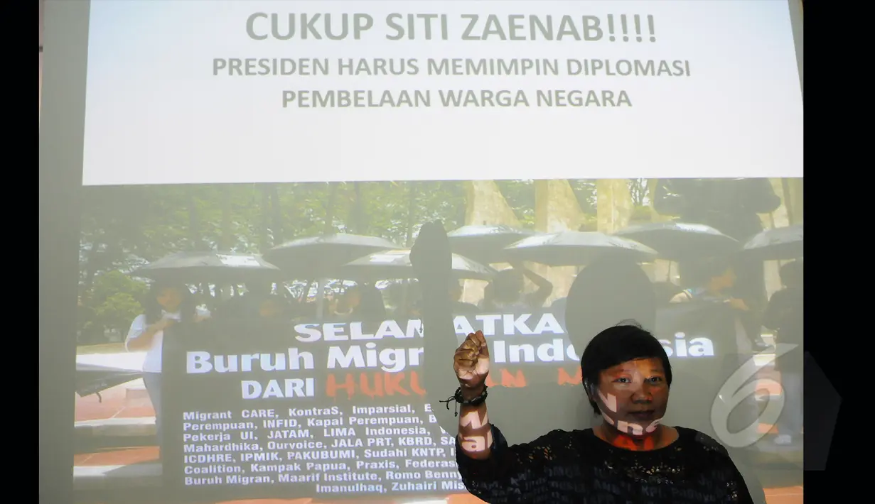 Anis Hidayah Direktur Eksekutif Migrant Care menilai Arab Saudi telah meremehkan Indonesia dengan melakukan eksekusi kepada Siti Zaenab yang terpaksa membunuh karena membela diri, Jakarta, Kamis (16/4/2015). (Liputan6.com/Herman Zakharia)