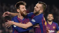 2. Jordi Alba - Messi dan Alba menikmati bermain bersama di lapangan, dan punya chemistry yang bagus. Ketika Alba maju ke depan, dia sepertinya sudah tahu di mana posisi Messi atau apa yang harus dilakukannya.(AFP/Josep Lago)