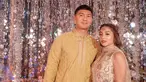Aktris berusia 28 tahun didampingi oleh sang suami, Indra Priawan saat datang ke momen Diwali. Nikita memiliki aura menawan saat memakai busana elegan tanpa lengan. Ia datang didampingi Indra Priawan dan keduanya terlihat gagah dan anggun. (Liputan6.com/IG/mvppictures_id)