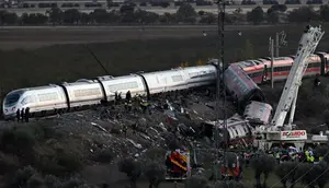 Menteri Transportasi Spanyol Tolak Mundur Usai Tragedi Tabrakan Kereta