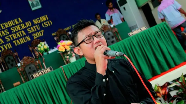 6 Potret Lawas Denny Caknan Sebelum Terkenal, Bikin Pangling