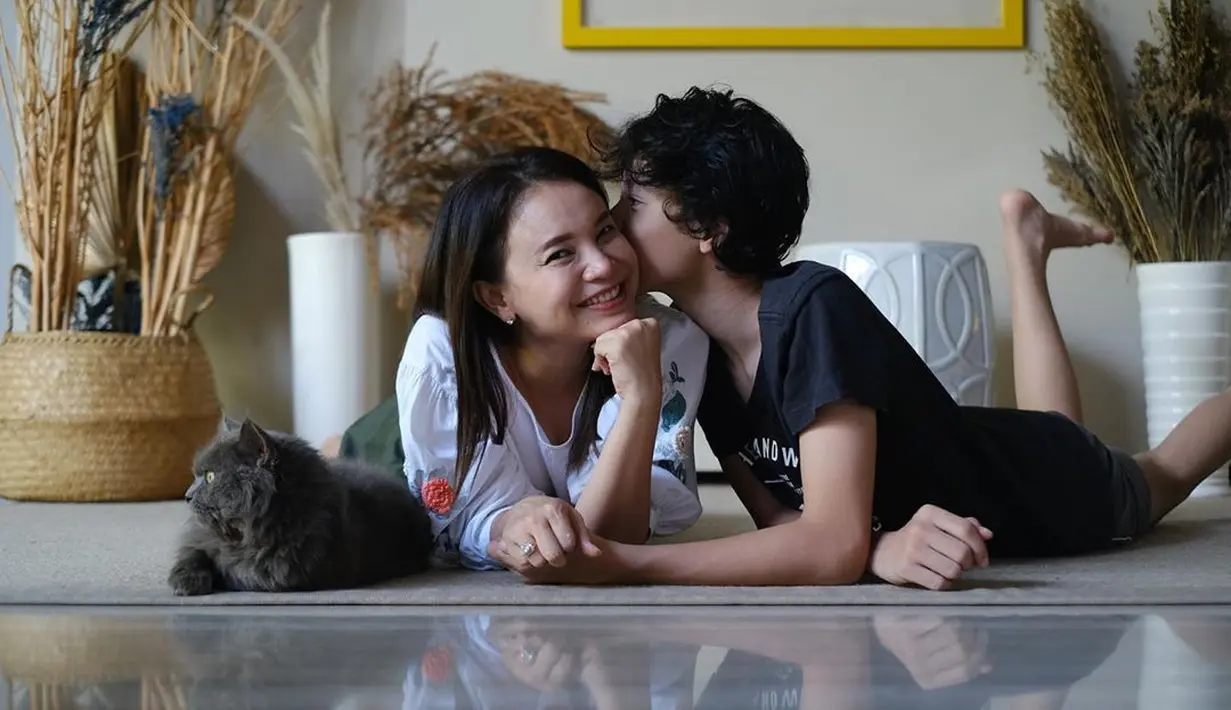 Rossa dan Rizky Langit Ramadhan (Instagram/itsrossa910)