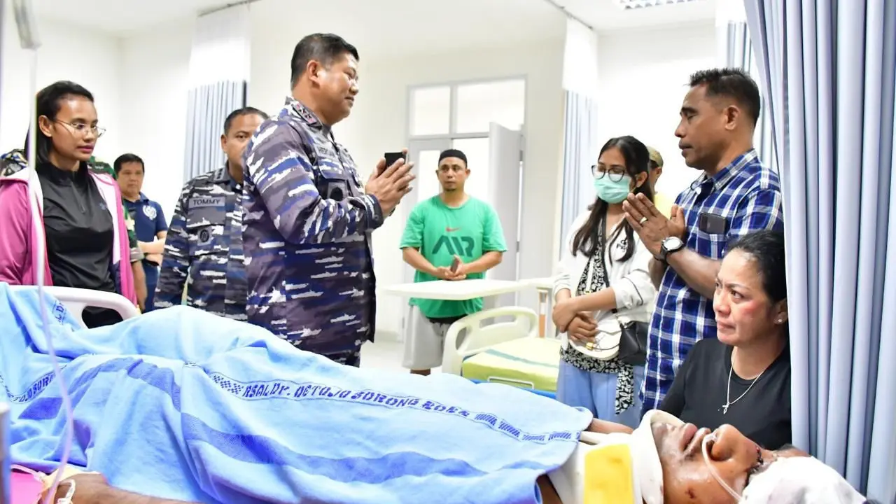 Panglima Komando Armada III, Laksamana Muda TNI di RSAL dr. Oetojo Kota Sorong (Istimewa)