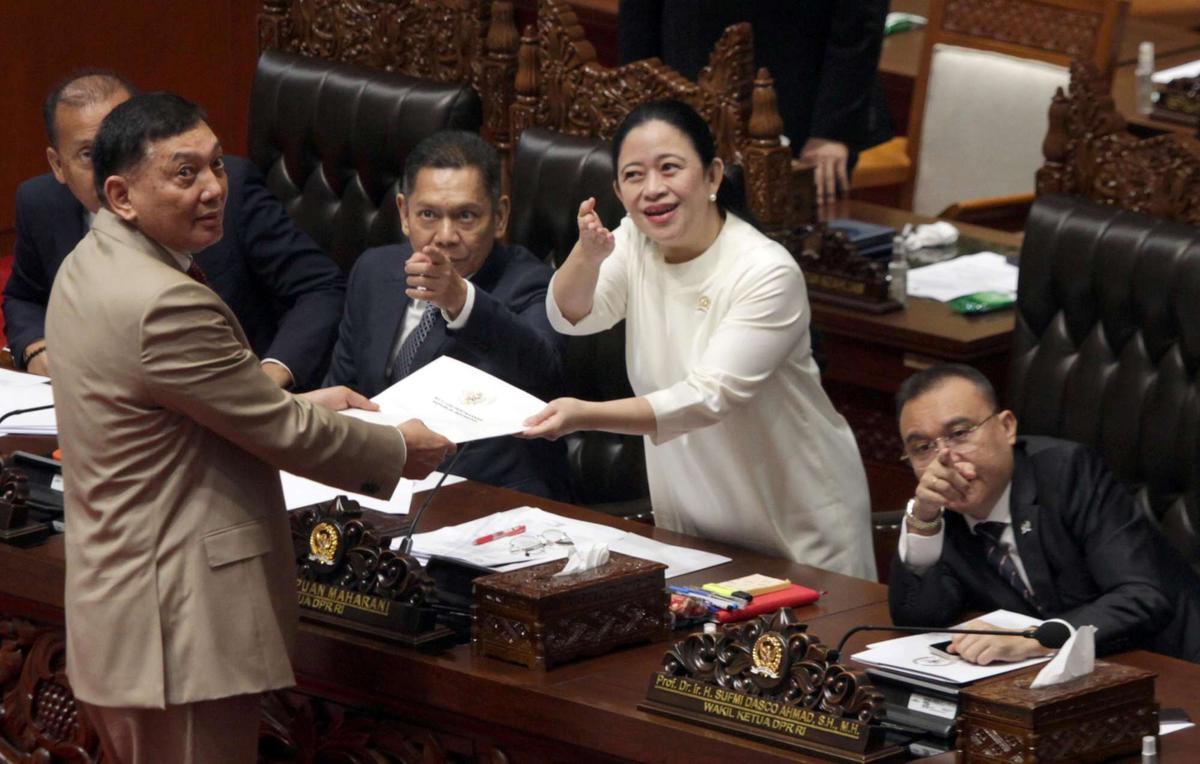 DPR Sahkan UU TNI