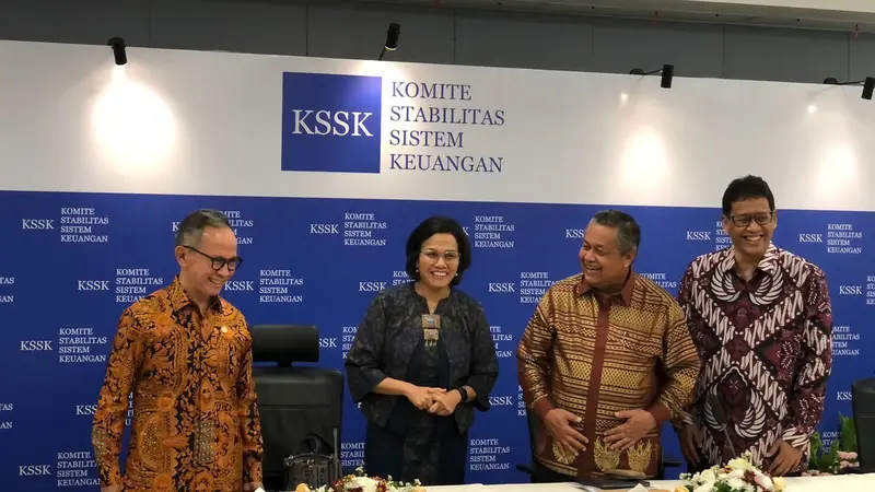 Gubernur Bank Indonesia Perry Warjiyo dalam konferensi Pers KSSK, Senin (8/5/2023). Perry mengatakan, suku bunga acuan BI 7-Day Reverse Repo Rate (BI7DRR) sebesar 5,75 persen dianggap sudah memadai. (Tira/Liputan6.com)