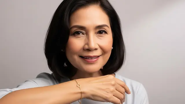 Gelang Emas Tali untuk Wanita Usia 50 Tahun ke Atas