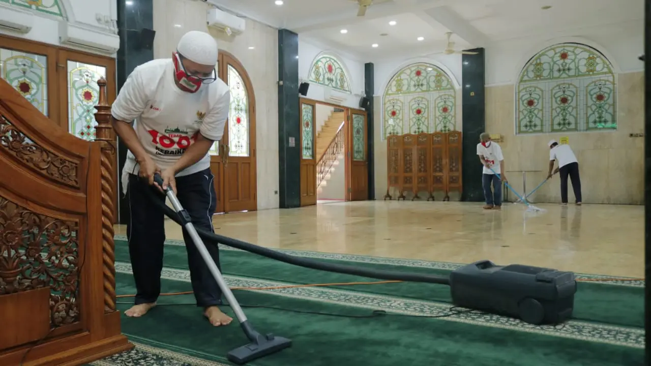 Gandeng Baznas, SICepat Express Salurkan 1001 Perlengkapan Masjid se-Jabodetabek