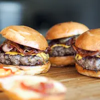 Ilustrasi burger (dok. Pixabay.com/Free-Photos)