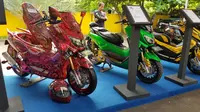 Acara CustoMaxi Yamaha 2018 digelar pertama di Kawasan Sentral Kuliner Melimelo, Harapan Indah, Bekasi. (Herdi Muhardi)