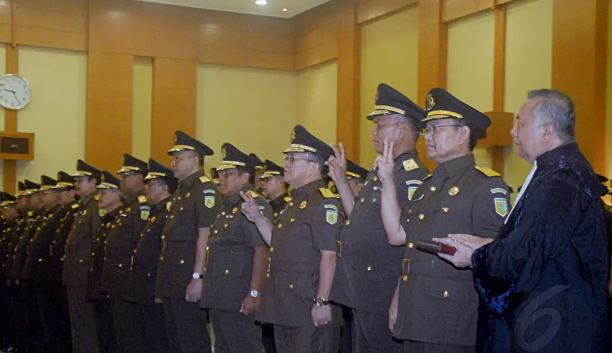 Upacara pengambilan sumpah jabatan, pelantikan dan serah terima jabatan para pejabat eselon II Kejaksaan dilaksanankan pada pukul 09.00 WIB Tempat Sasana Baharuddin Lopa Rabu (28/5/14) (Liputan6.com/Johan Tallo)