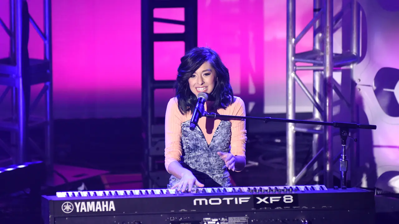 [Bintang] Christina Grimmie