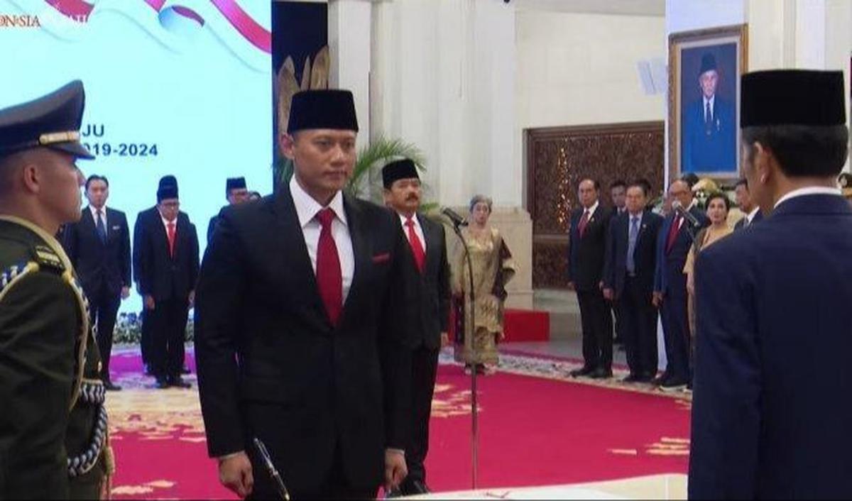 AHY Dilantik Jadi Menteri