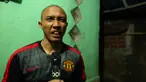 Dampak dibekukannya PSSI dan kompetisi sepak bola di Indonesia membuat para pemain dan perangkat pertandingan lainnya kehilangan penghasilan. Para pemain seperti Leonard Tupamahu, Titus Bonay, Ramdani Lestaluhu, M Taufik, dan Aditya Harlan memilih be...
