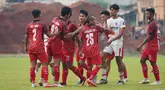 Persija Jakarta menggelar laga uji coba perdana menjelang bergulirnya Liga 1 musim 2023/2024 dengan melumat Persipu FC dengan skor 8-0 di Persija Training Center, Nirwana Park, Bojongsari, Depok, Sabtu (10/6/2023) sore WIB. Kedelapan gol Macan Kemayoran dicetak melalui brace dua pemain, Witan Sulaeman dan Sandi Samosir, serta masing-masing satu gol dicetak oleh Riko Simanjuntak, Hanif Sjahbandi, Ryo Matsumura dan Dandi Maulana. (Dok. Persija)