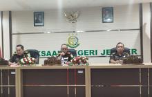 Kejari Jember Tetapkan 5 Tersangka Korupsi Sosperda Jember: Potensi Kerugian Negara Miliaran Rupiah!