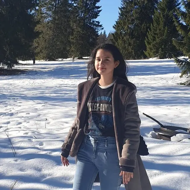 6 Pesona Sarah Menzel, Pacar Azriel Hermansyah Blasteran Jerman
