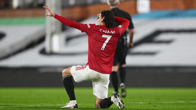 Foto: Respek, Di Balik Legowonya Edinson Cavani Memberikan Nomor Punggungnya kepada Cristiano Ronaldo