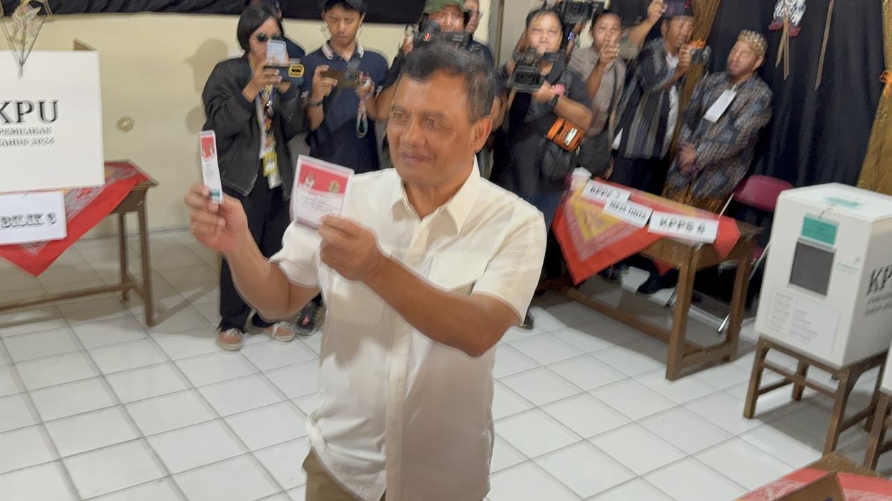 VIDEO: Ahmad Luthfi & Bobby Nasution Resmi Jadi Kader Gerindra, Dapat KTA di Rumah Prabowo