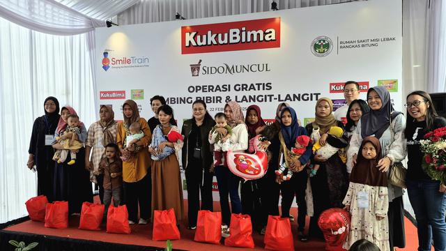 Sido Muncul Bantu Operasi Gratis, Warga Lebak Bersyukur