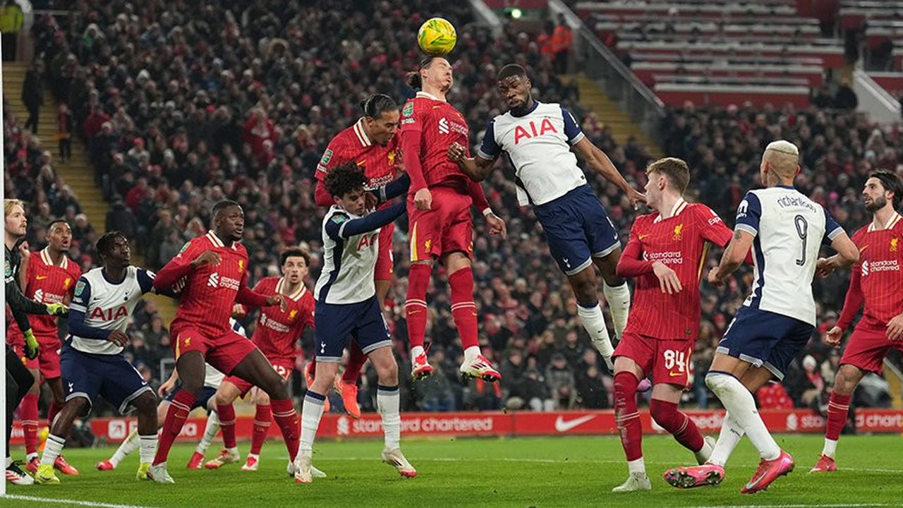 Hasil Carabao Cup Tadi Malam: Liverpool Pesta Gol