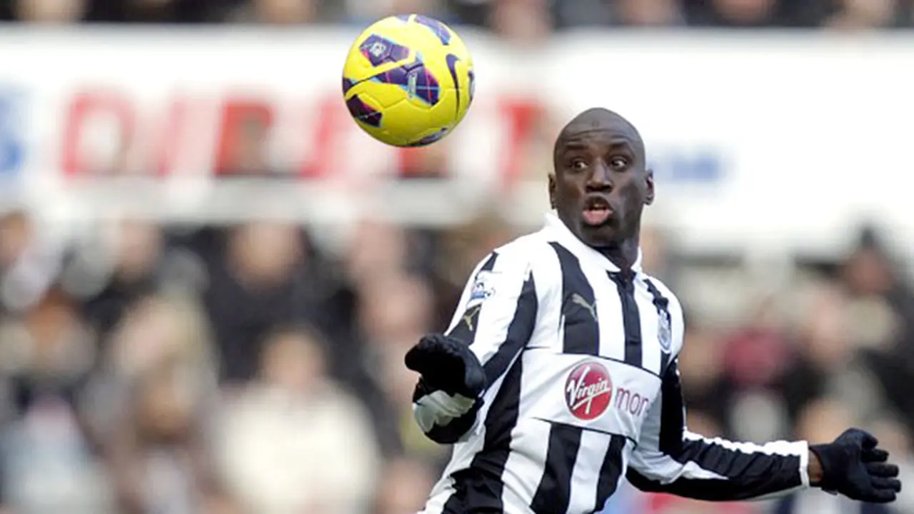 demba-ba-121228a.jpg