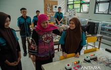 Khofifah Tegaskan Revitalisasi Sekolah Jawa Timur Terus Berjalan, Fokus Peningkatan Kualitas Pendidikan 2026