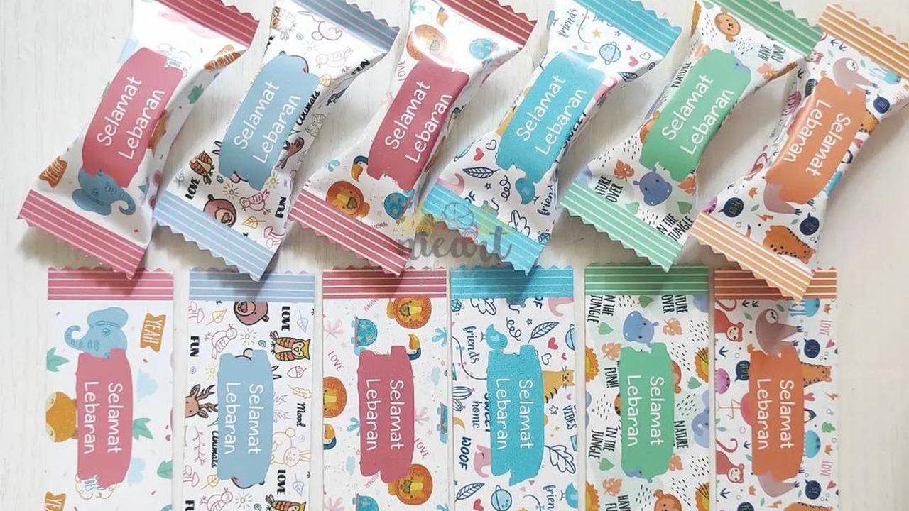 <b>1. Amplop Bentuk Bungkus Permen</b><br>