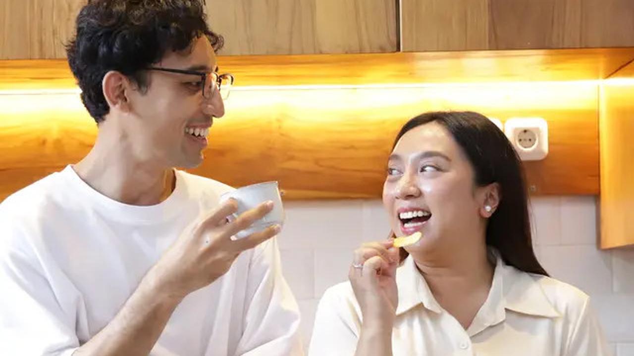 8 Kalimat Tulus yang Membuat Pasanganmu Makin Jatuh Hati