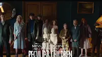 Bagi para penggemar sutradara Tim Burton, Miss Peregrine's Home for Peculiar Children adalah film wajib tonton.