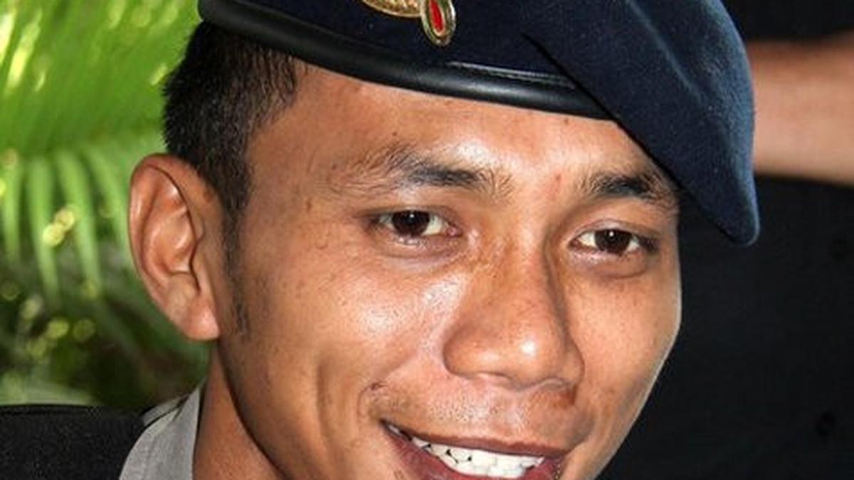 Kabar dan Potret Terbaru Norman Kamaru, Mantan Polisi Viral Joget 'Chaiyya Chaiyya'