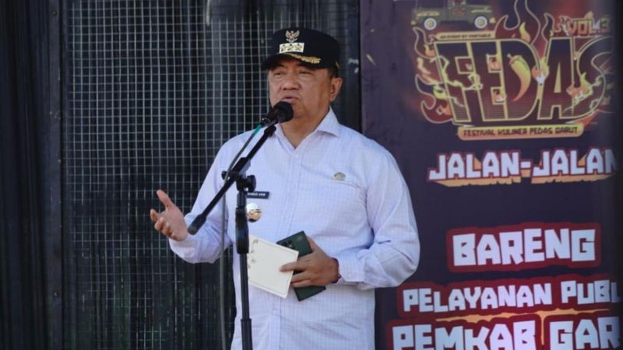 Terobosan Pelayanan Publik: Pemkab Garut Gelar 'Roadshow' Hingga Pelosok, Siap Penuhi 500 Ribu Blangko KTP!