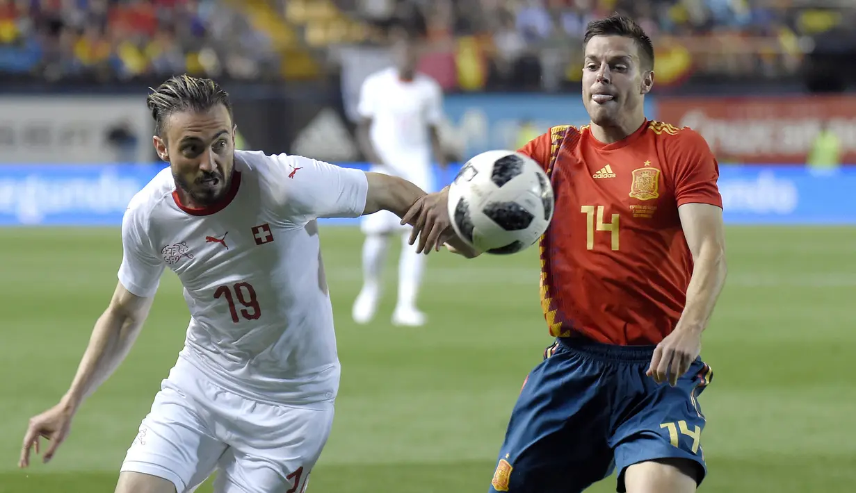 Cesar Azpilicueta. Timnas Spanyol kepincut memakai kembali jasa pemain berusia 31 tahun ini berkat prestasinya membawa The Blues meraih trofi Liga Champions musim ini. Partai terakhirnya terjadi kala menang 1-0 atas Bosnia pada 2018 lalu dalam sebuah laga persahabatan. (AFP/Jose Jordan)