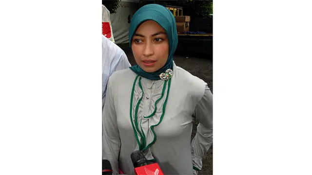 Enam Artis Jilboobs