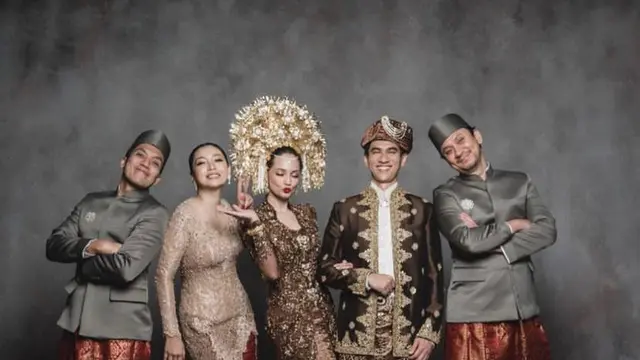 8 Potret Gaya Artis yang Hadir di Pernikahan Enzy Storia, Ada Desta hingga Natasha Rizky