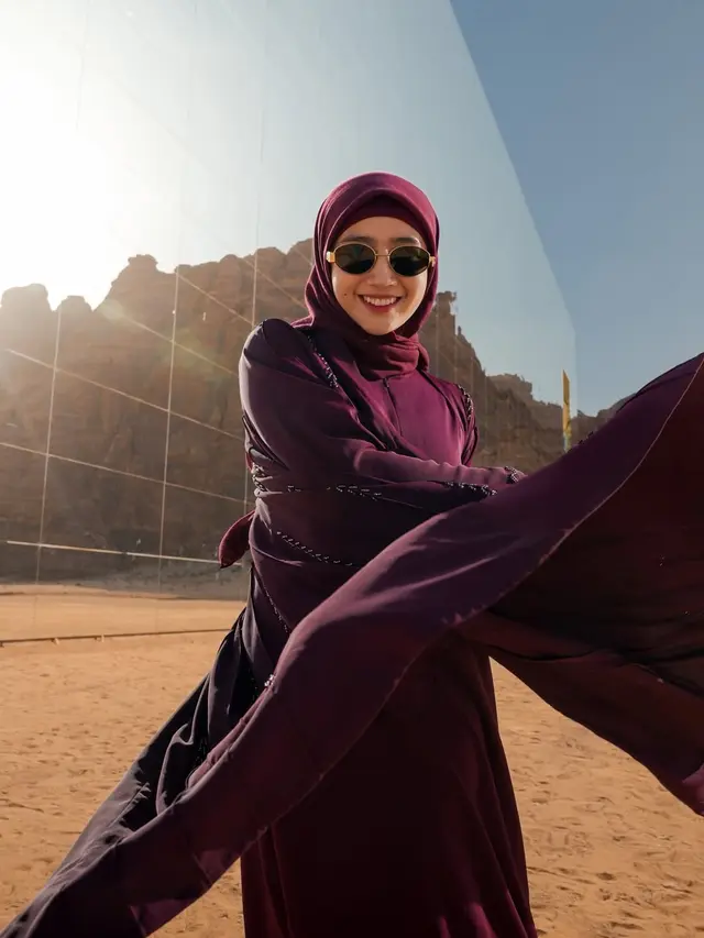 Potret Febby Rastanty Jadi Cewek Yalil Yalili di Al-Ula, Gayanya Auto Mencuri Perhatian