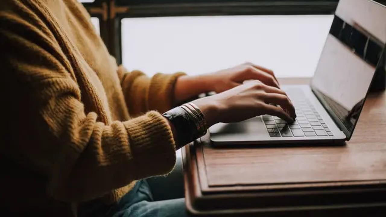 7 Trik Mengatasi Rasa Bosan Saat Bekerja Rutin, Bikin Semangat Kembali dan Produktivitas Naik Lagi