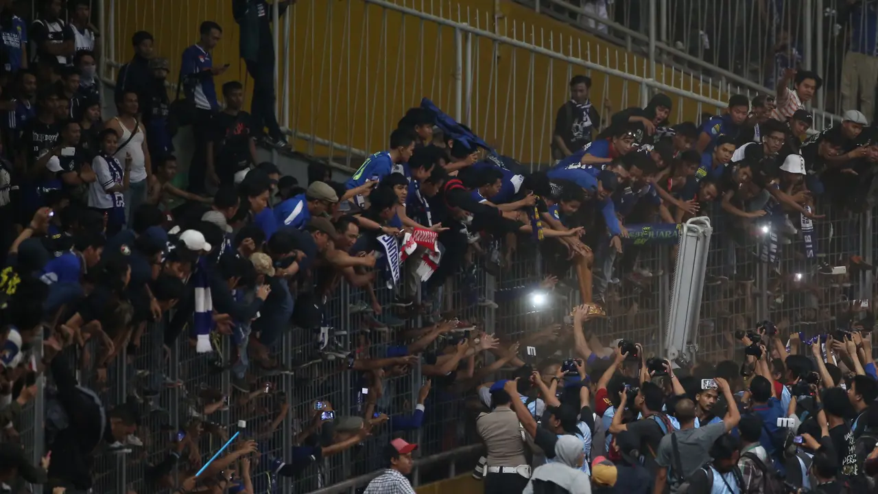 Persib Juara, Final Piala Presiden, Bola.com, Nick Hanoatubun, bobotoh, viking, 
