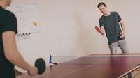 Ilustrasi permainan olahraga tenis meja. (Photo by Ilya Pavlov on Unsplash)